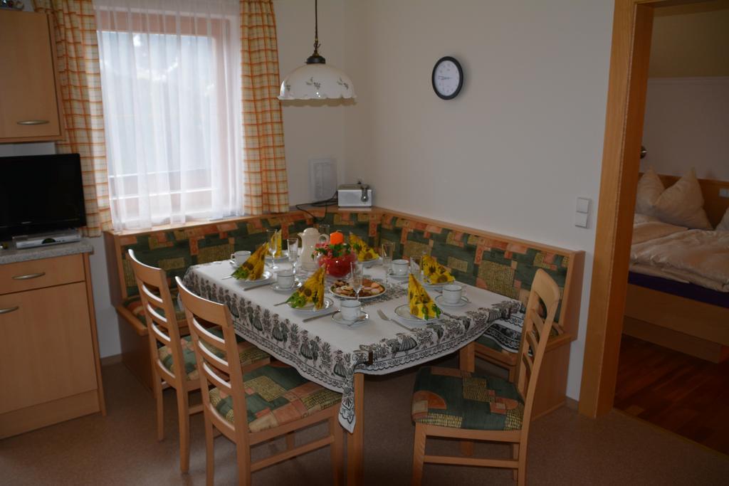 Apartamento Haus Erika Wagrain Habitación foto